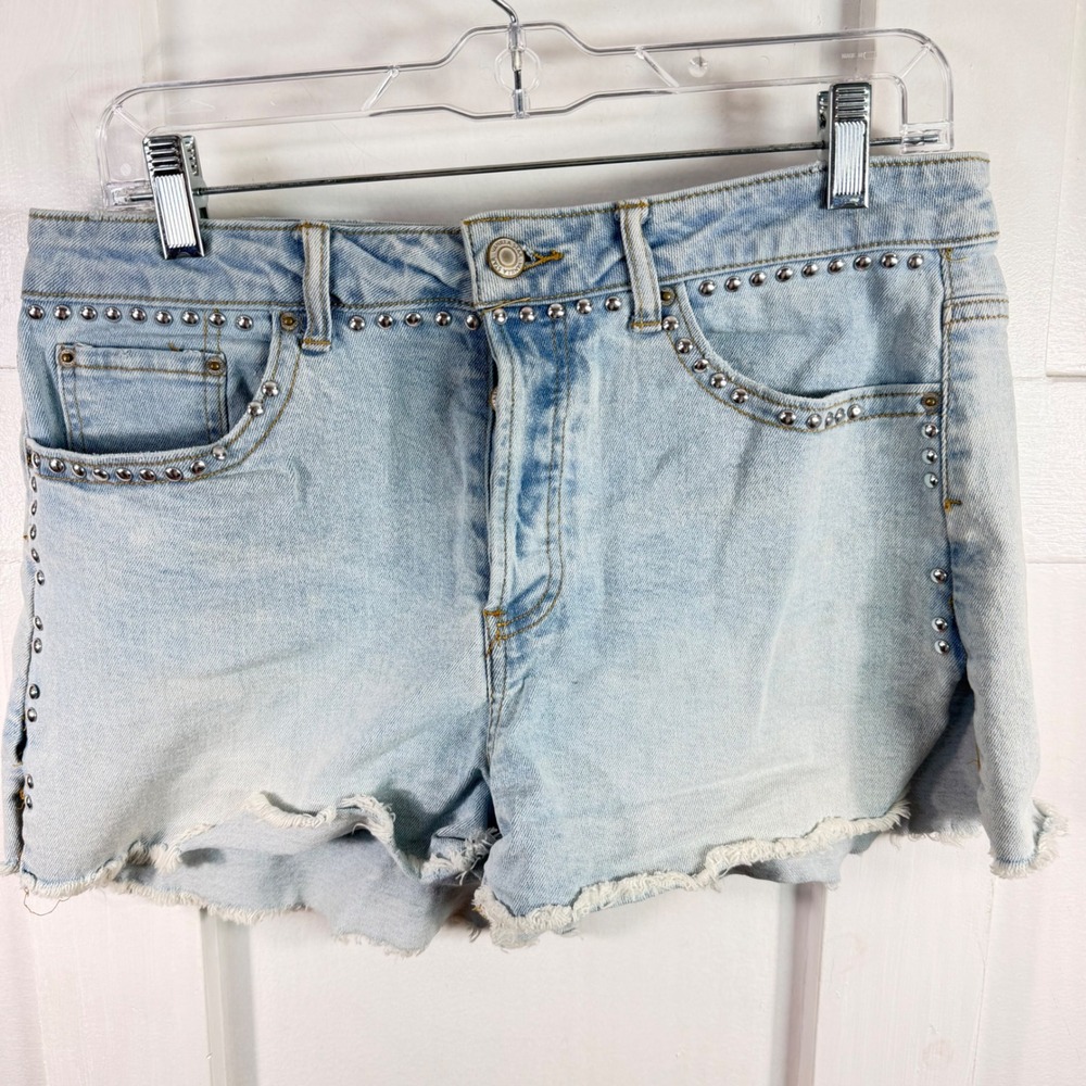 Vanilla Star Studded Denim Shorts Light Wash High Waisted‎ Button Fly Size 9/29